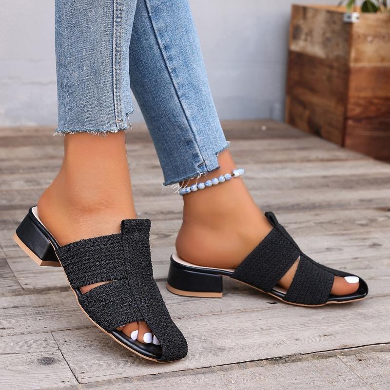 Fashion Summer New Plus Size Kitten Heel Block Heel Flying Weave Outside Wear Sandals and Slippers Women's Casual Baotou Women's Shoes