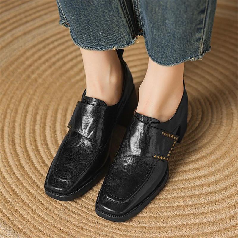 Fashion New Spring Genuine Leather Shoes for Women Fashion Rivet Decoration Square Toe Women Pumps Shoes Chunky Heels Loafers High Heels