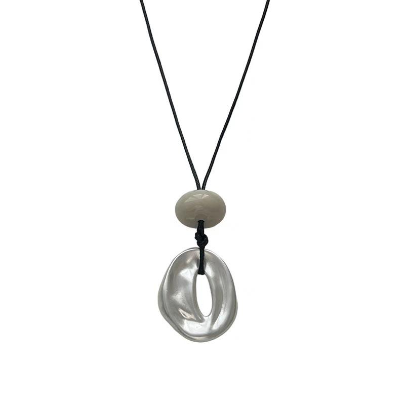 Niche Personality Fashion High-Altitude Wind Pocket Irregular Ring Pendant Collarbone Chain High-End Long Pull Rope Necklace