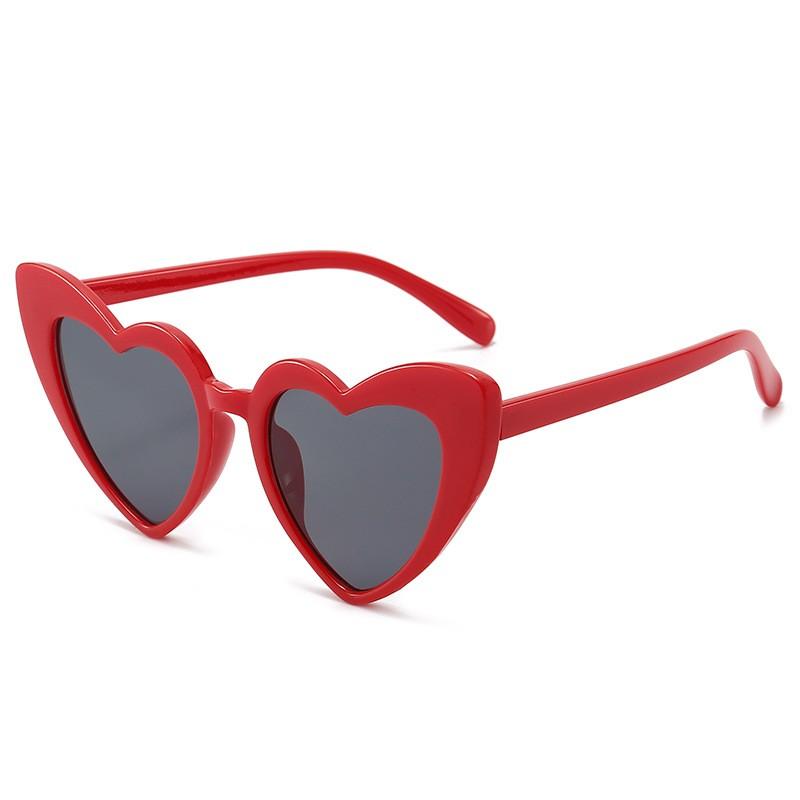 Retro Pose Love Sunglasses Female Fashion Big Face Thin Eyewear Summer Travel Sunshade
