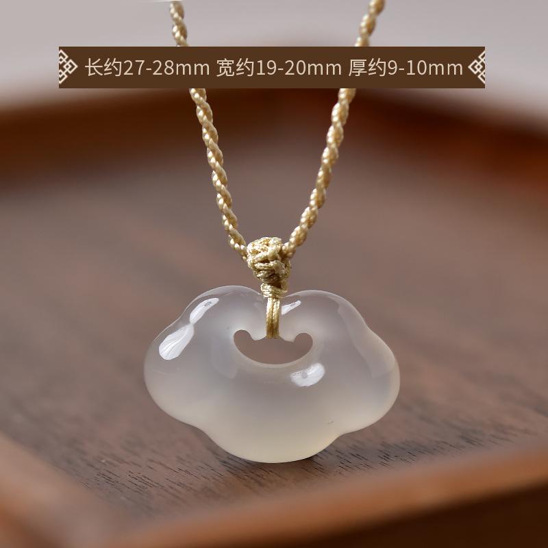 

Agate Pendant for Women and Men, Ice Crystal Auspicious Cloud Ruyi Lock, East China Sea Crystal, Chalcedony, Jadeite, Jade Necklace, Sweater Chain Standard