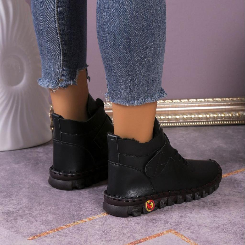Women's Large Cotton Hand-Stitched Plush Warm Short Boots with Thick Cowhide Soles - Soft and Comfortable.
