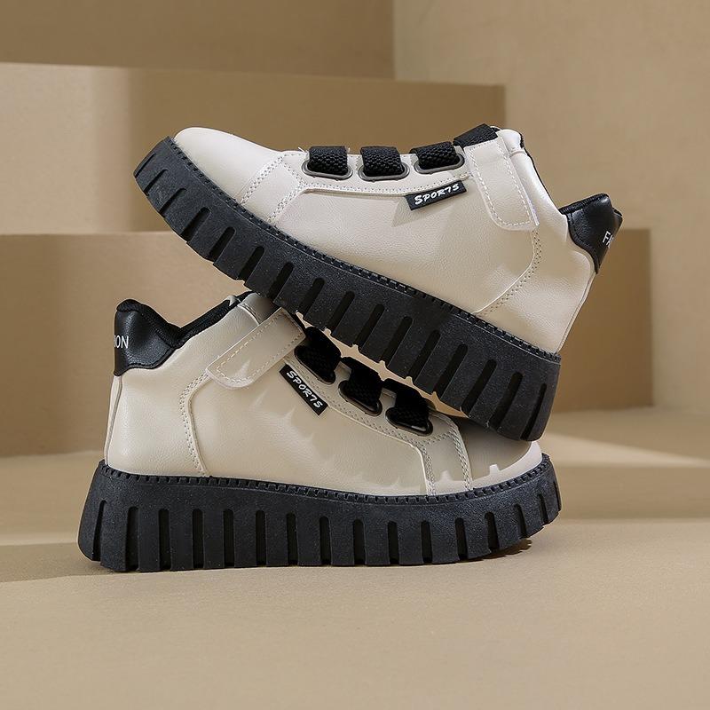 Kleine weiße Schuhe Kinder Herbst neu weibliche Studenten lässige High-Top vielseitige Board-Schuhe Street-Shooting