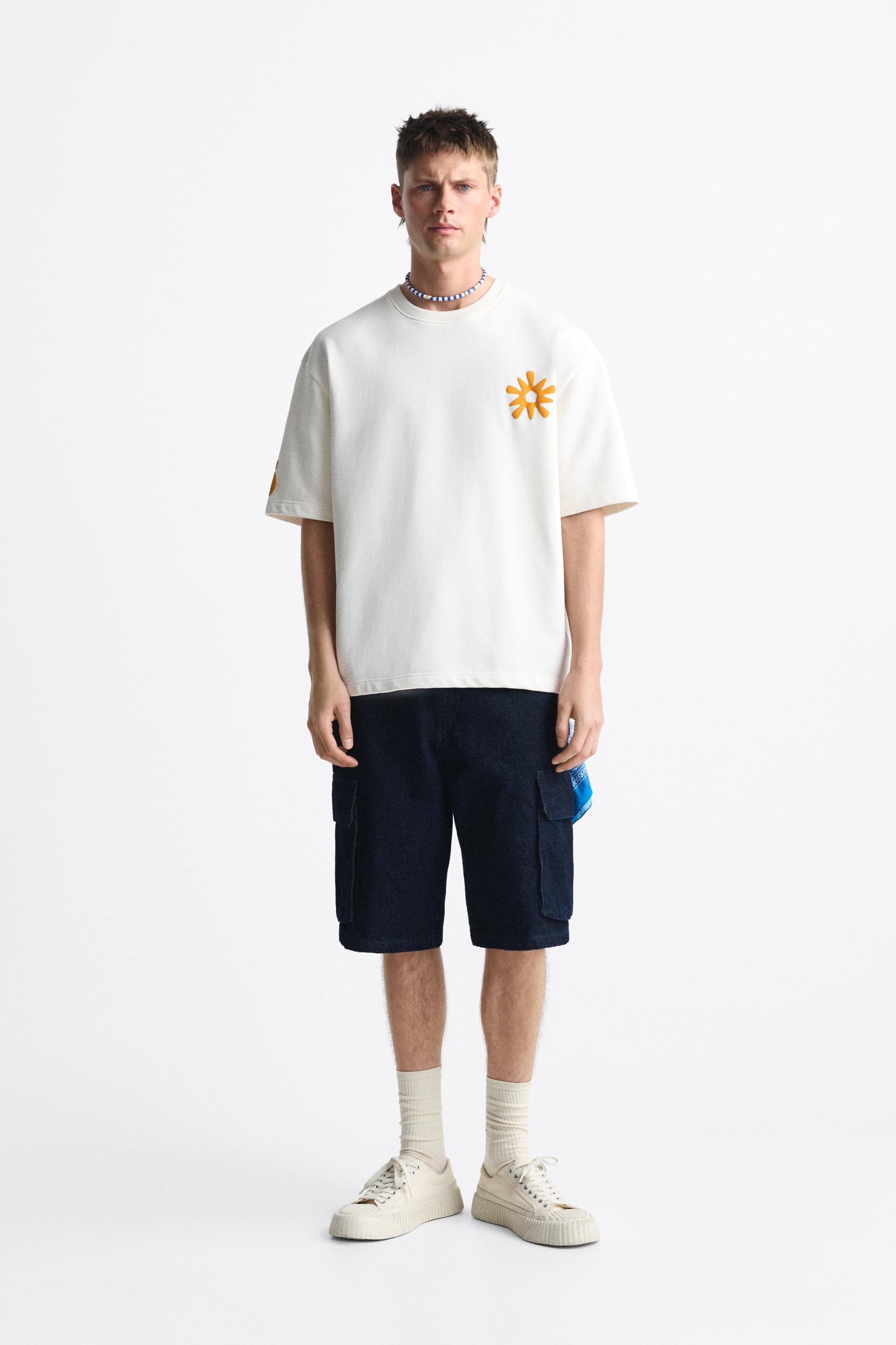 

ФУТБОЛКА С КОНТРАСТНЫМ ПРИНТОМ