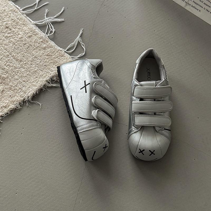 Velcro big head German training shoes women's retro ugly cute smiley face 2025 summer new thick sole inner height increase Forrest Gump shoes little
