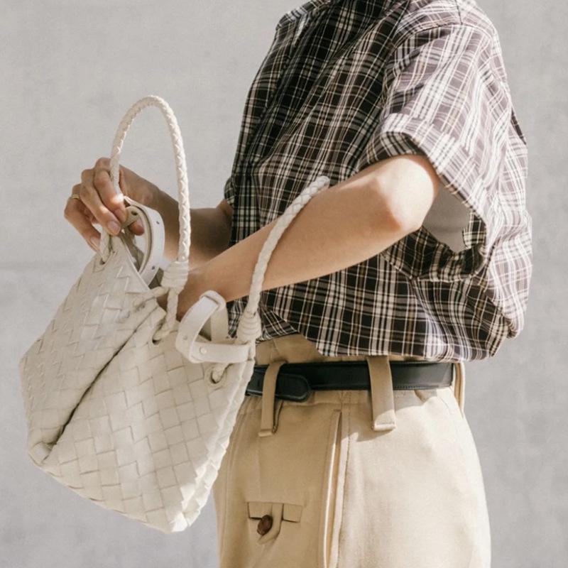 Same Model As Xiaohongshu: Woven Bag, Handbag, Messenger, Fresh Niche Shoulder, Underarm Bag.