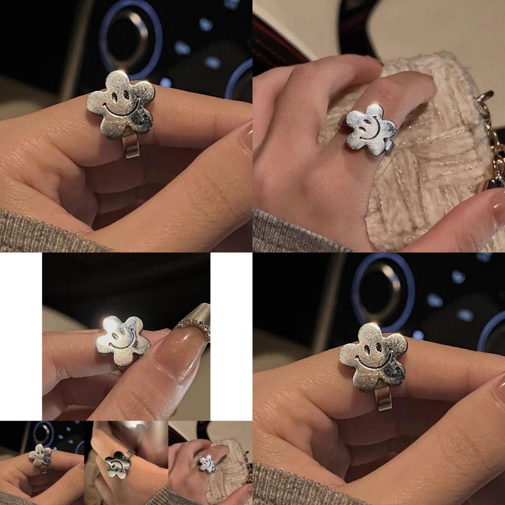 Chic Flower Smile Ring Modern Fashionable Copper Design For Trendy Womens Style