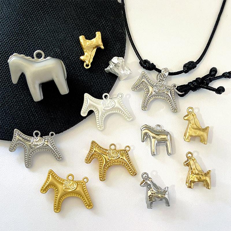 1Pcs Cute Gold Silver Color Horse Charms Pendants For Jewelry Making Necklace Earrings Bracelet Diy Accessories Supplies