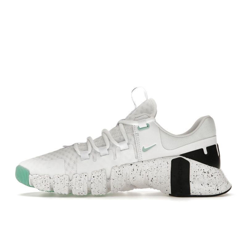 Nike (WMNS) Free Metcon 5 'White Emerald Rise' DV3950-101
