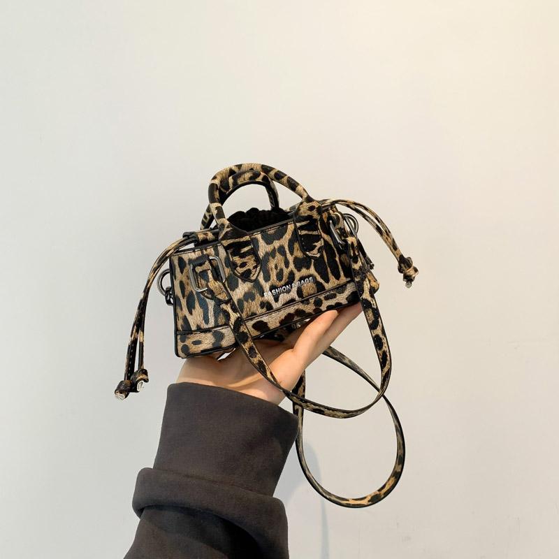 Khaki Brown Mini Crossbody Bag Women Designer Animal Print Leopard Leather Shoulder Bag Drawstring Handbag Sling Phone Purse