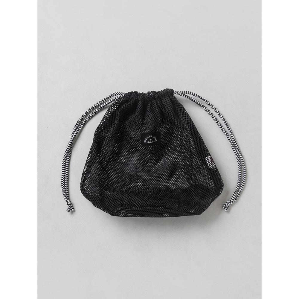 

Daiso Mesh Tightening Pouch Black