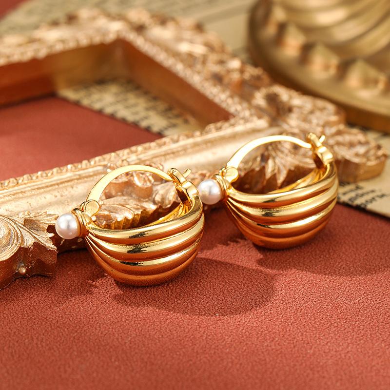 Retro Stripe Imitation Pearl  Women's Earrings Design Simple And Versatile Fashion Women's Earrings