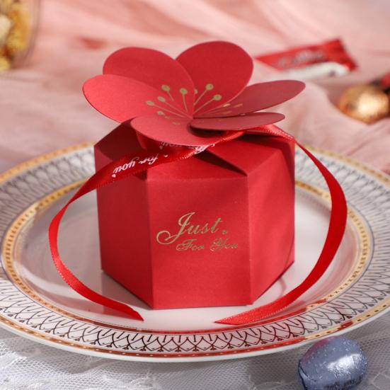 1 Set Candy Box Exquisite Pattern Vibrant Color Hexagonal 3D Visual Effect Reusable Wedding Favor Gift Packaging Candy Box Sweets Container