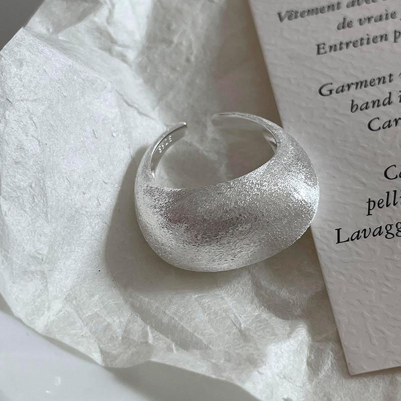 

Fashionable Korean Inspired Adjustable Geometry Ring For Women With Unique Textured Finish