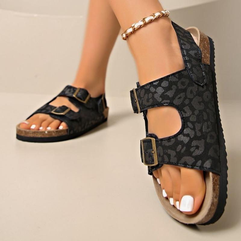 Large-sized Buckle Shoes New Retro Shoes Lazy Beach Slippers