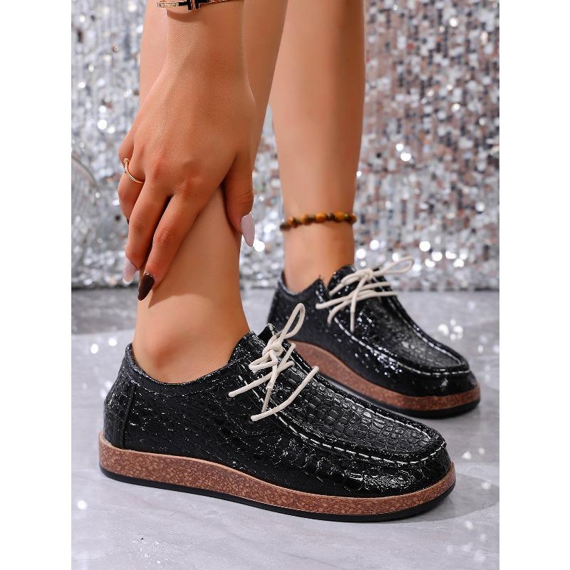 Autumn New Lace-up Casual Shoes 2025 Autumn New Plus-size Low-top Shoe Women