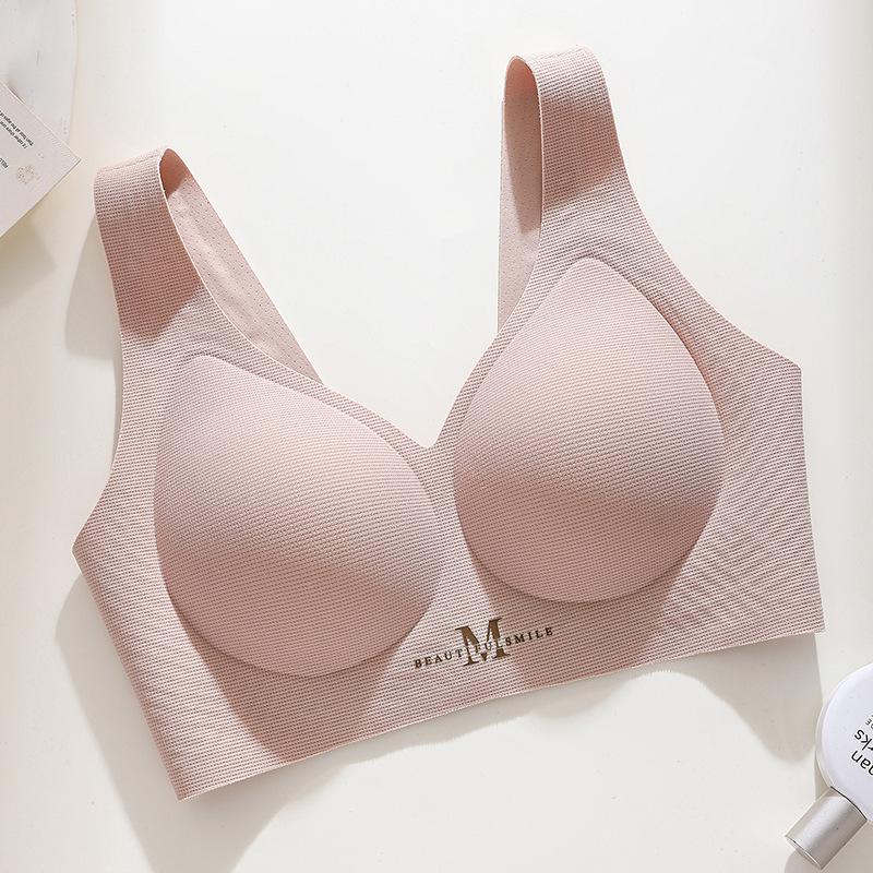 Barely There Comfort: Seamless Wireless Sports Bra with Beautiful Back and Anti-Sagging Support