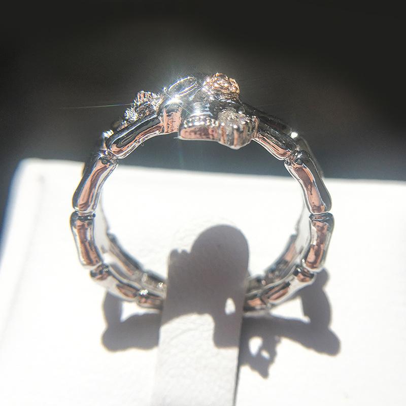 Jewelry Punk Personality Gold Ring, With A Flower Creative Color Retention Ring On The Head