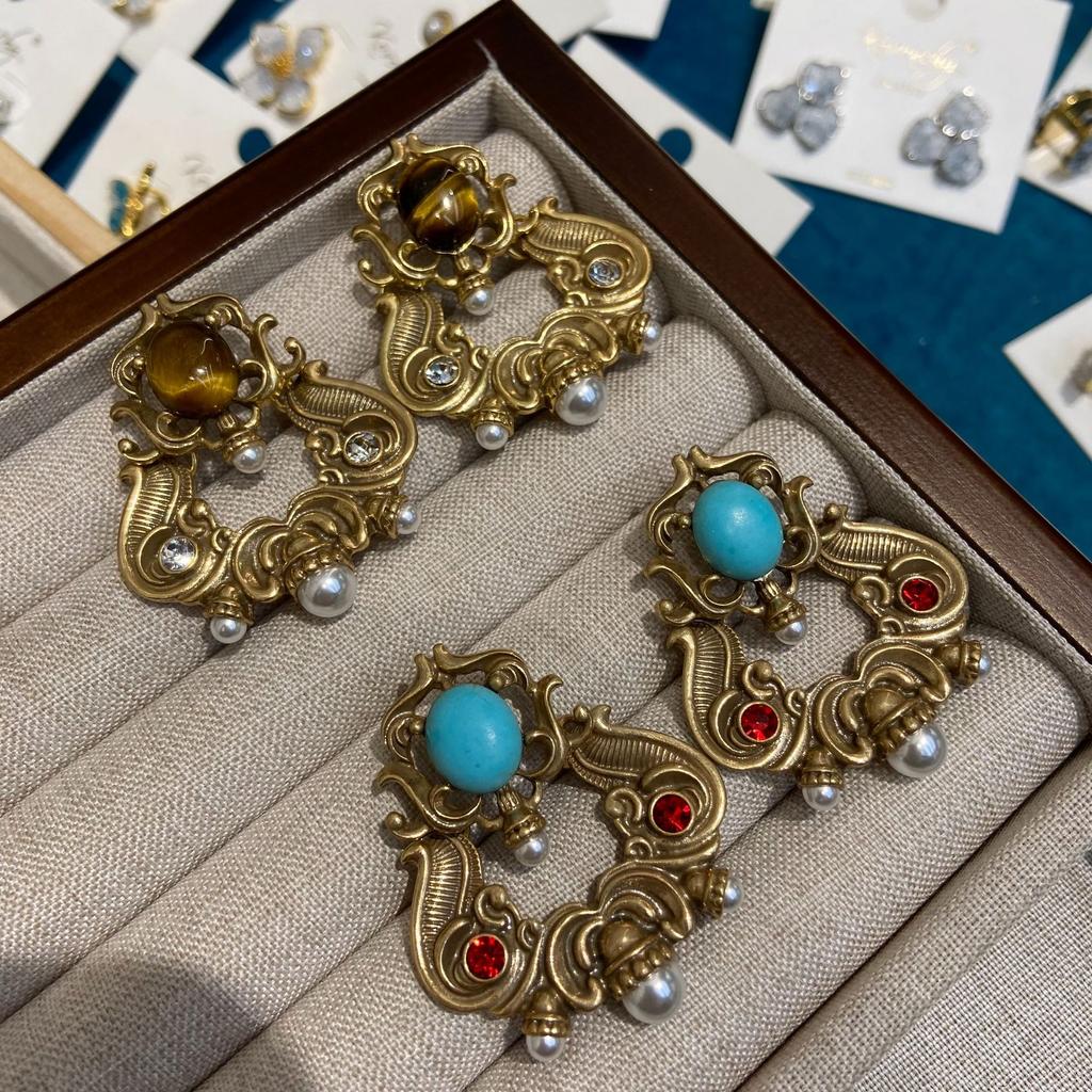 Wran Medieval Vintage Natural Tiger'S Eye Stone Stud Earrings Female, Retro Court Style Light Luxury Versatile Earrings