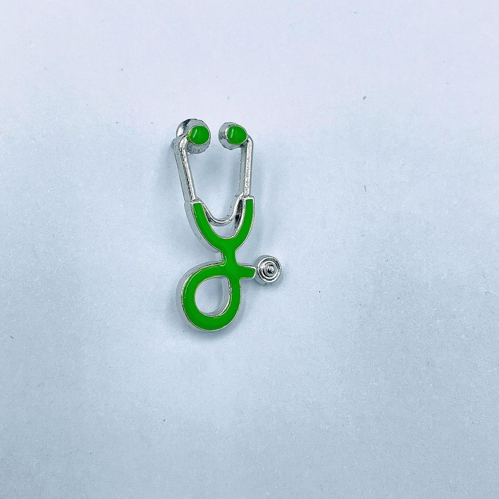 Spilla Medica per Medico e Infermiere Cartone Animato Carino di Fascia Alta: Spilla/Distintivo Decorativo per Foulard di Seta a Goccia d'Olio