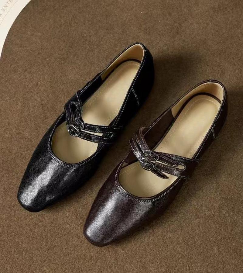 

Вариант из овчины! Лоферы в стиле ретро темно-коричневые с круглым носком камелия толстый каблук туфли-одинарки на одной педали универсальные туфли из маленькой кожи 40 чёрный