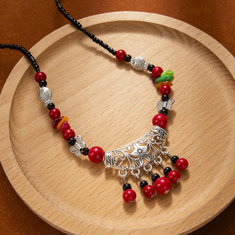 

Ethnic-style Forehead Chain Headwear with Tassels and Turquoise Pendants Between The Eyebrows An Exotic Headwear червоний