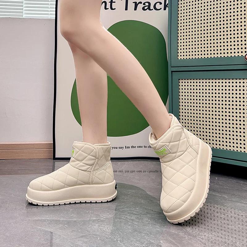 Fashion Hot Selling 2025 Winter New Women's Shoes Short Snow Boots Warm Cotton Shoes Plus Velvet Thick Soled Women's Boots Sneakers