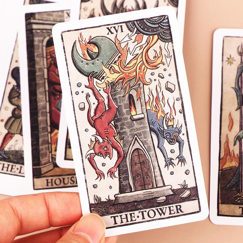 Della Luna Tarot Cards Fortune-Telling Oracle Divination Edition Creativity Illustrated English Version Moon Board Game Deck