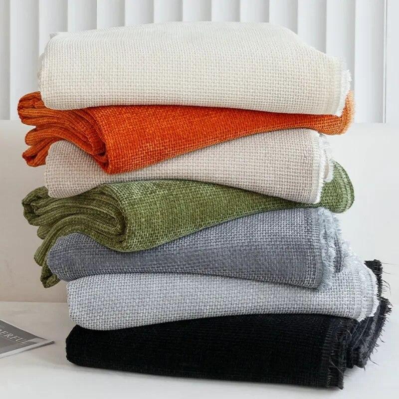 Weicher Chenille-Sofabezug in einfarbiger Farbe für Wohnzimmer, luxuriöser Stickerei-Sofabezug, modern, einfach, universell, rutschfest, Sofa-Handtuch