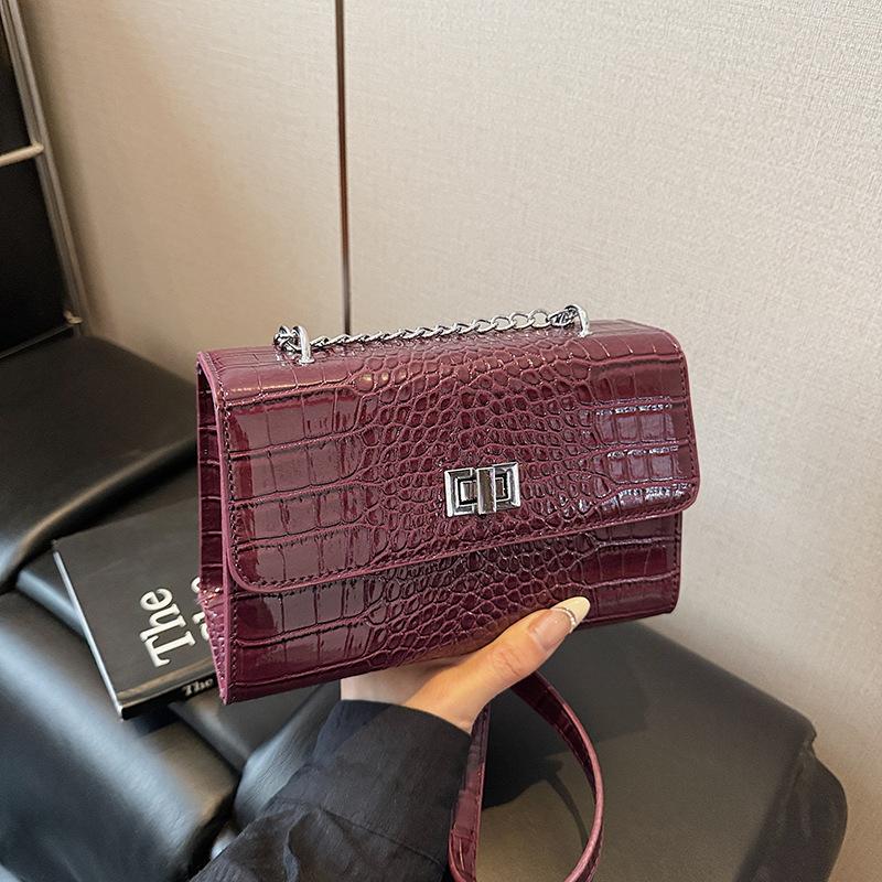 

Женская сумка Маленькая квадратная сумка Универсальная на плечо Сумка-мессенджер Сумка подмышку маджента