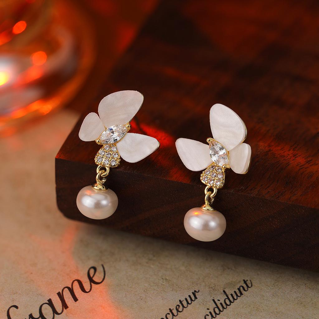 Premium Pearl Stud Earrings S925 Silver Needle Elegant Exquisite Earrings Retro Temperament Versatile Earrings