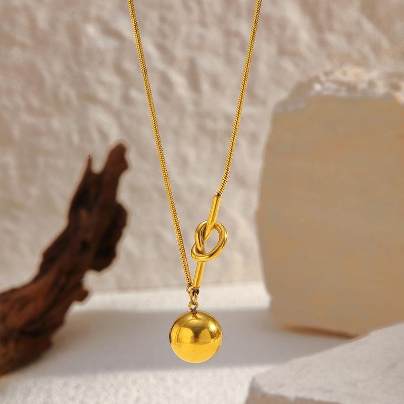 Luxury Titanium Steel Necklace For Women Gold Elegant Pendant Minimalist Design Long Lasting Jewelry