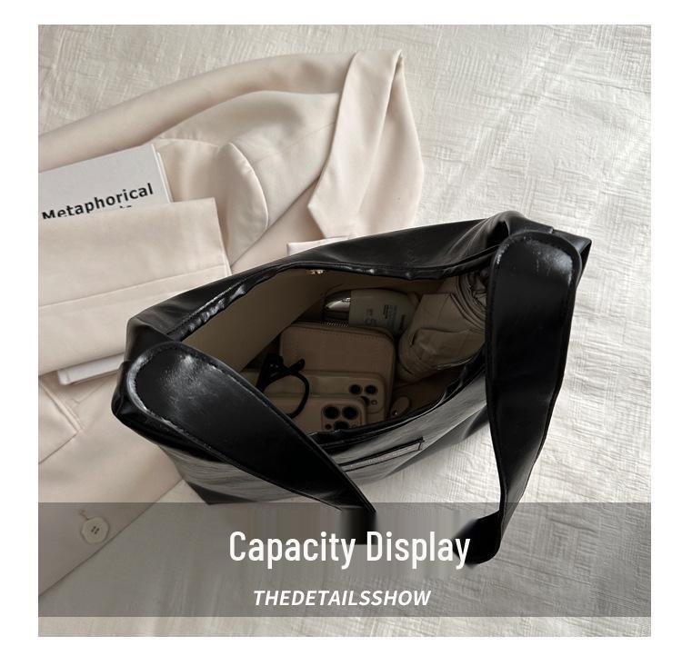 Oily Leather Large Slouchy Tote Bag: Women's 2024 Korean Style Casual Retro Spring Fashion, Large Capacity.