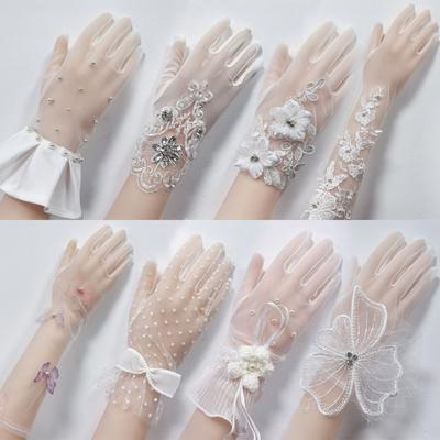 Accesorii de nuntă – Mănuși de mireasă