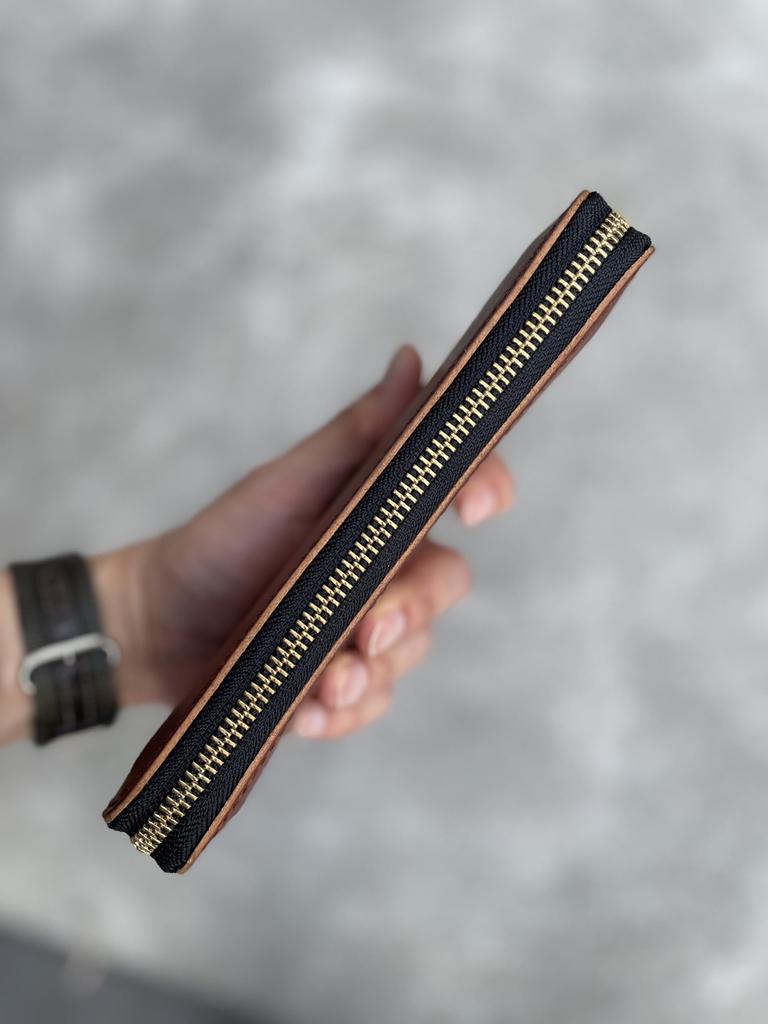 atelierCODEL Long Wallet with Round Made with Genuine Tochigi Made in Japan Men's Zipper, Leather, (Hand-Dyed Brown)