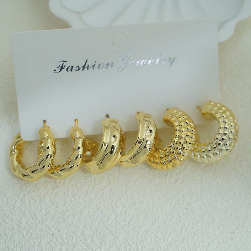 European  American Style Water Drop Stud Earrings - Light Luxury with Personalized Design