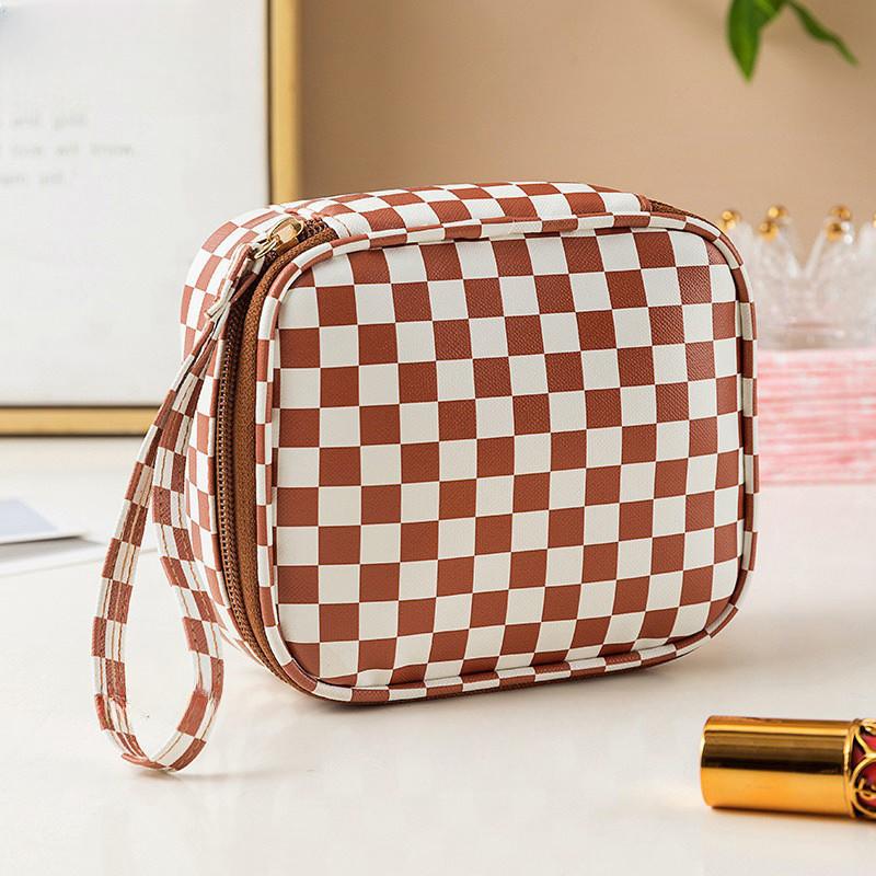 New Grid Pattern Small Storage Bag For Traveling Simple Makeup Organizer Portable Cosmetic Bag High Fashion Value коричневый