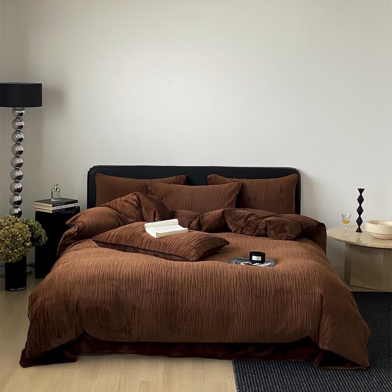 OEING Thick Embossed Milk Velvet Bedding Set