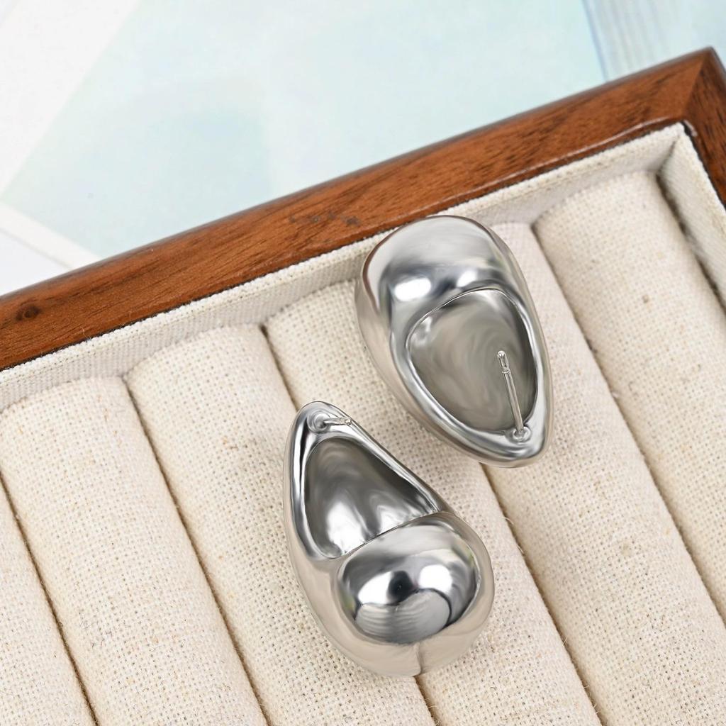 Exaggerated 3D Silver Water Drop Stud Earrings with S925 Silver Needle - Simple, Smooth, Irregular Design for Women