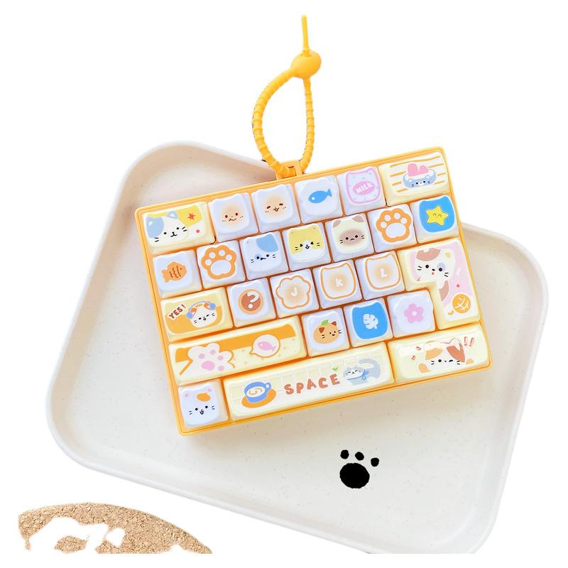 Uroczy Mini Klawiatura Wzór Zwierzątka Klawiatura Fidget Zabawka Z Wiszącym Sznurkiem Naciskane Przyciski Do Redukcji Stresu Prezenty Dla Dzieci