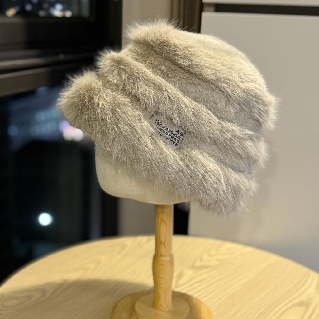 New Style Hat for Women Plush Ear Protection Warm Autumn and Winter Small Face Outdoor Windproof and Cold Resistant Baotou Hat for Women Trendy