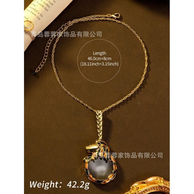 Cross Border Retro Creative Lion Head Wrapped Moonstone Pendant Necklace Fashionable Personalized Vintage Accessories Purchase