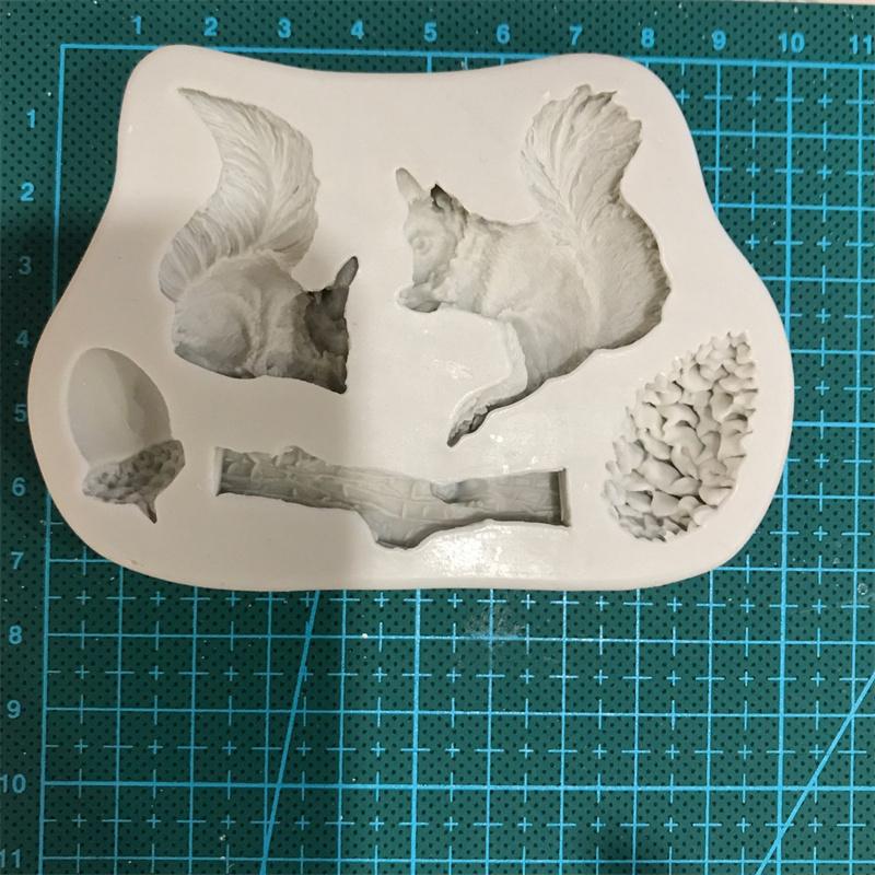 Cute Animal 3D Squirrel Pine Cone Silicone Mold Fondant Gumpaste Chocolate Moulds DIY Decoration Baking Tools