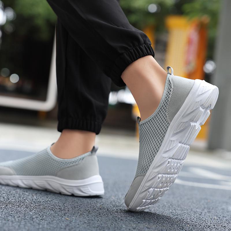 Men's Slip On Running Shoes Lightweight Breathable Mesh Non Slip Casual Sneakers for Workout Sports Tennis Training Man Shoes