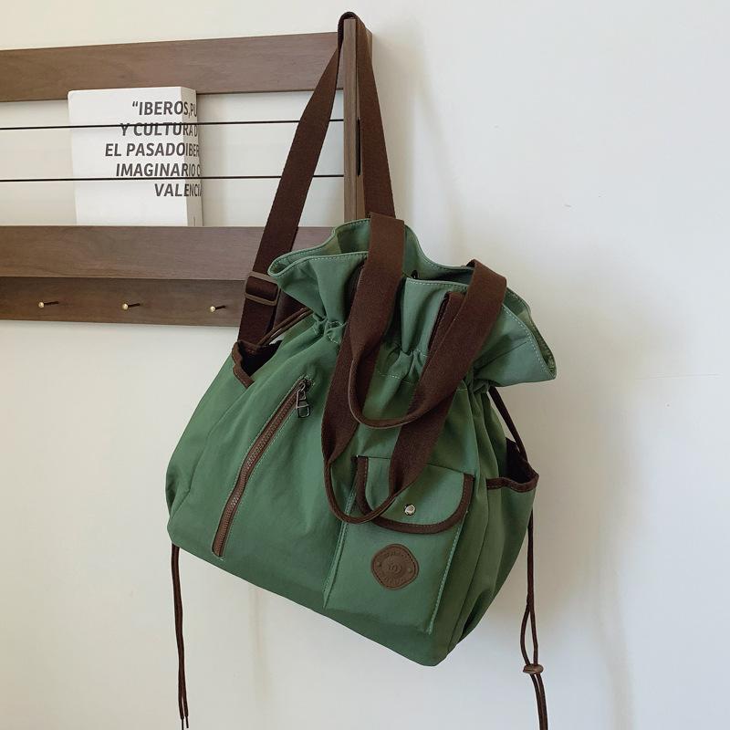 Lightweight Backpack Women's New Large-capacity Casual Versatile Shoulder Bag Fashion Bundle Travel Backpack
