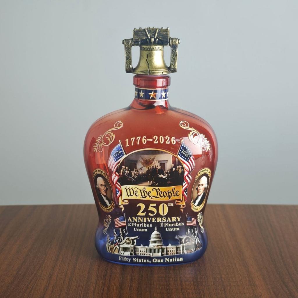 250th Anniversary Whiskey Bottle Commemorative Glass Colored Square Bottle Decanter Barware Bell Cap Set with Cup