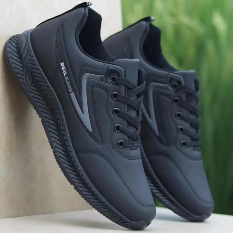 2025 neue Lederschuhe Mode Business Casual Schuhe Mittelalterliche und ältere Schuhe flacher Absatz Low-Top weiche Sohle bequeme weiche Sohle Lederschuhe