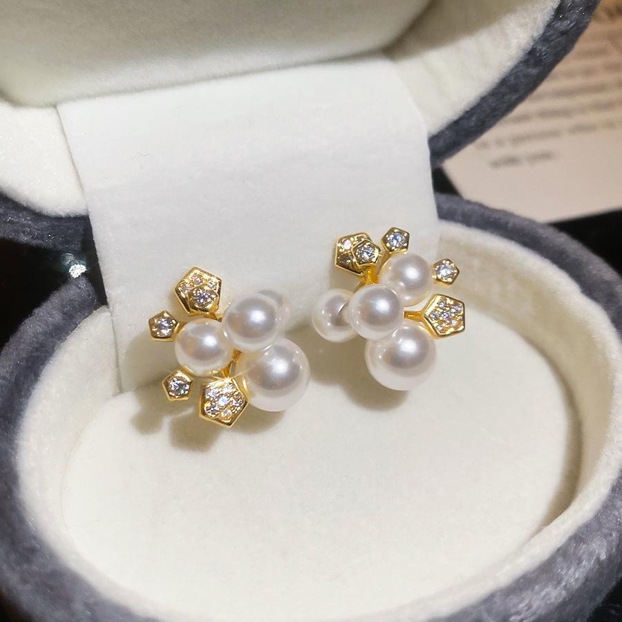 14k Gold Plated Silver Needle Zircon & Imitation Pearl Flower Stud Earrings - French Retro High-End Earrings for Women