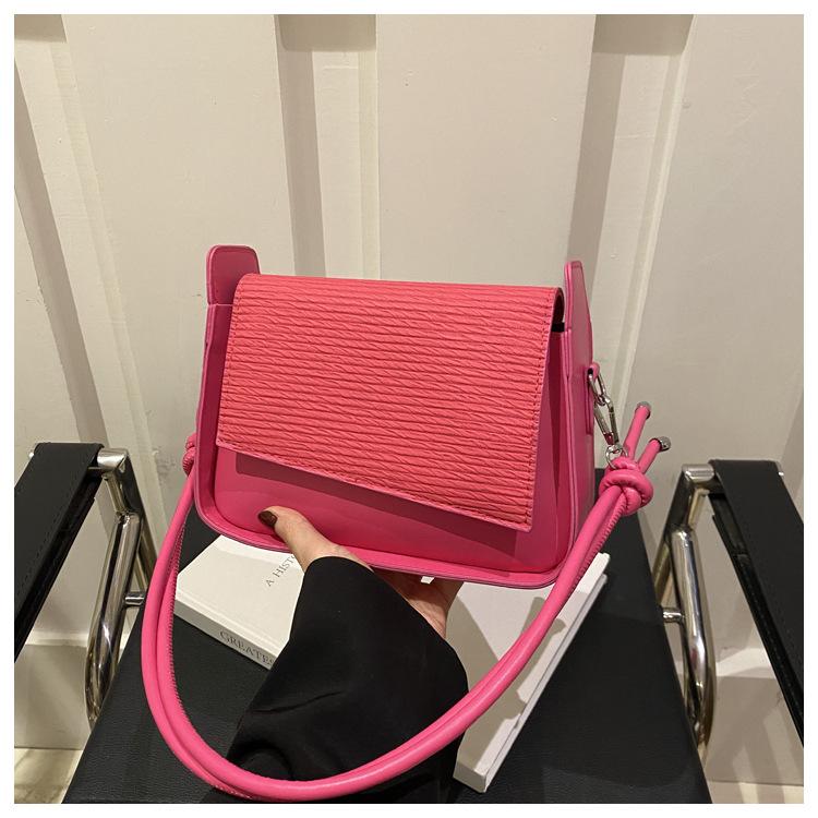 

Ретро текстура ранняя весна новая повседневная мода большая вместимость однотонная на плечо кроссбоди подмышечная сумка женская розы красного