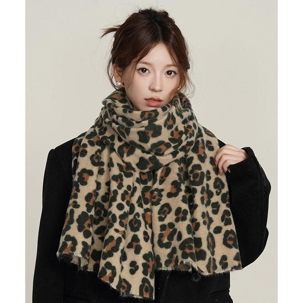 Used Stall Leopard Print Muffler Spring Autumn Winter Ladies (Camel) | Gift, Warm, Cold Protection